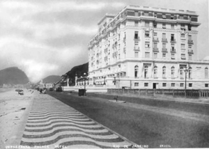 Foto antiga do Copacabana Palace